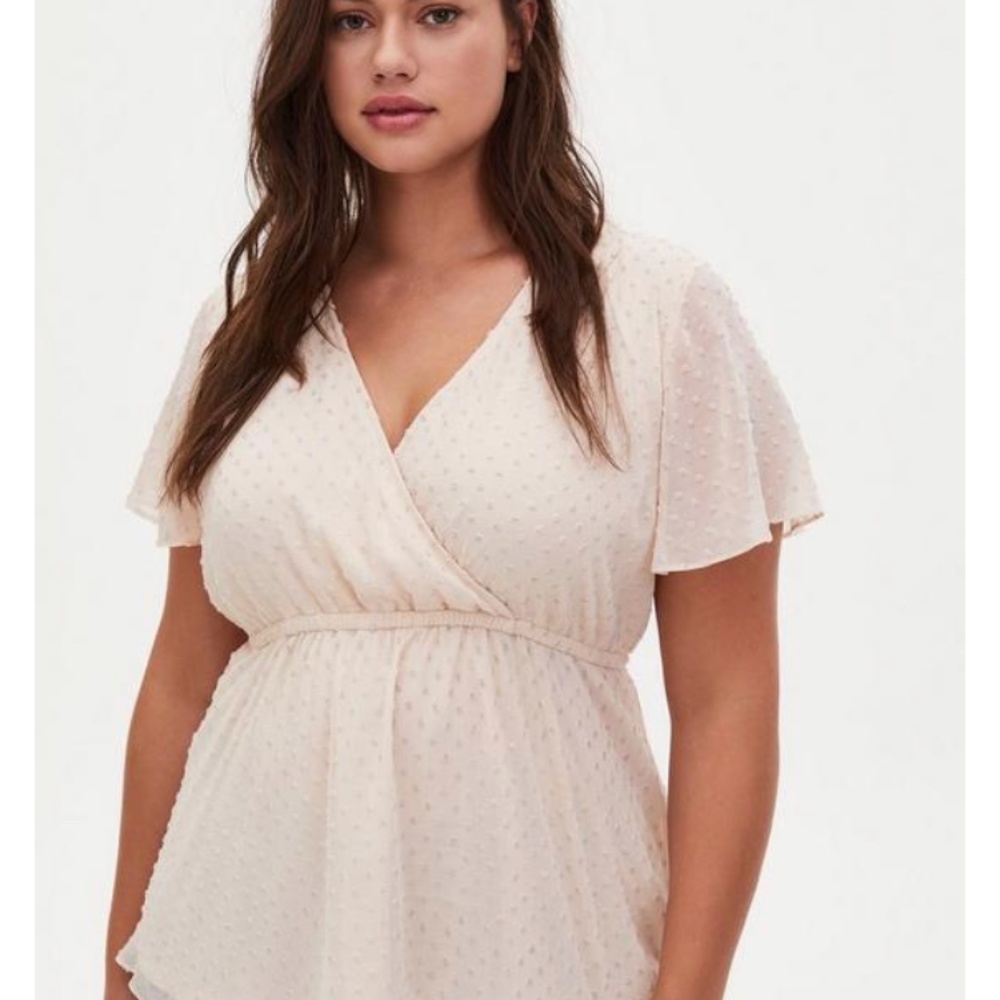 Torrid Dotted Babydoll Blouse size 00 - Picture 2 of 5